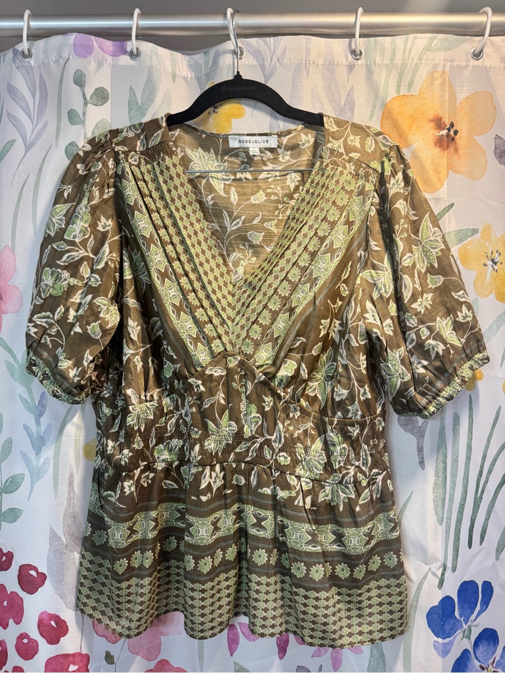 Rose & Olive Olive Green Floral V-Neck Puff Sleeve Blouse
